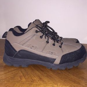 Steel toe work boots
